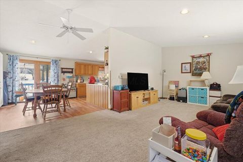 Tiny photo for 15700 Sherri Drive, Mount Vernon, OH 43050 (MLS # 226003222)