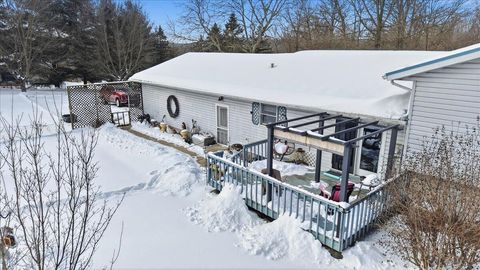 Tiny photo for 15700 Sherri Drive, Mount Vernon, OH 43050 (MLS # 226003222)