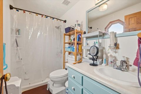 Tiny photo for 15700 Sherri Drive, Mount Vernon, OH 43050 (MLS # 226003222)