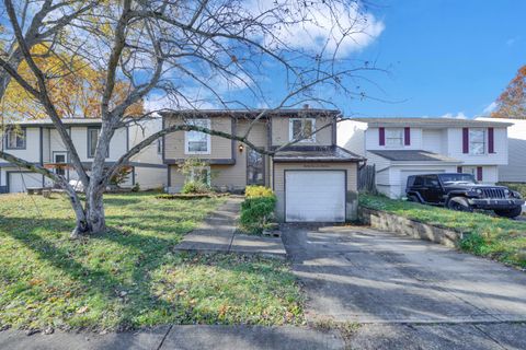 Photo of 2973 Hubbardton Place, Reynoldsburg, OH 43068 (MLS # 225043050)