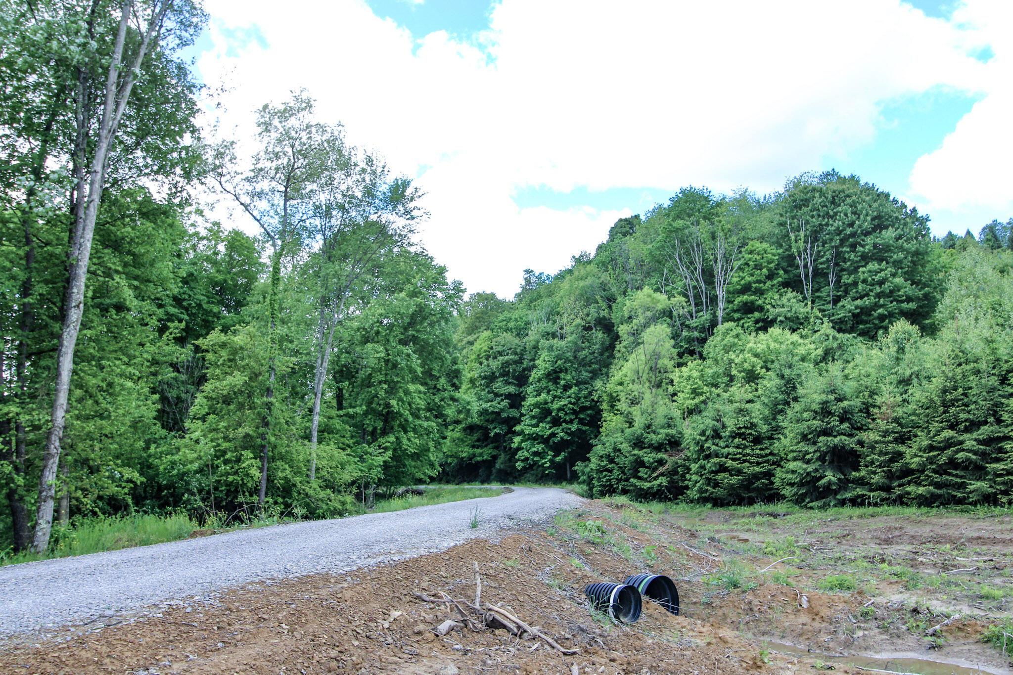 11187 Techniglas Road, Saint Louisville, Ohio image 3