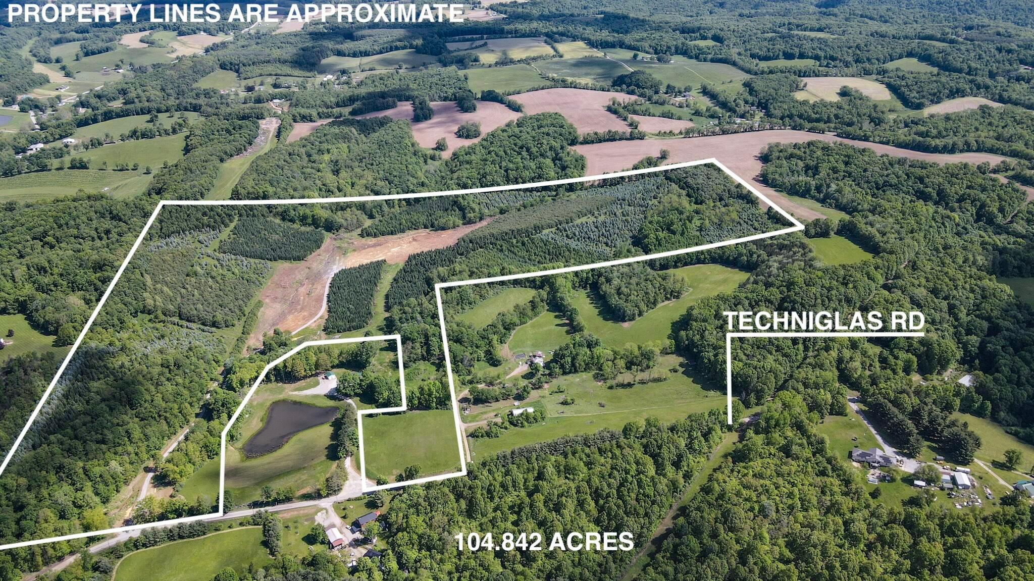 11187 Techniglas Road, Saint Louisville, Ohio image 1