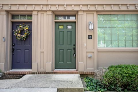 Photo of 91 W Town Street, Columbus, OH 43215 (MLS # 225021452)