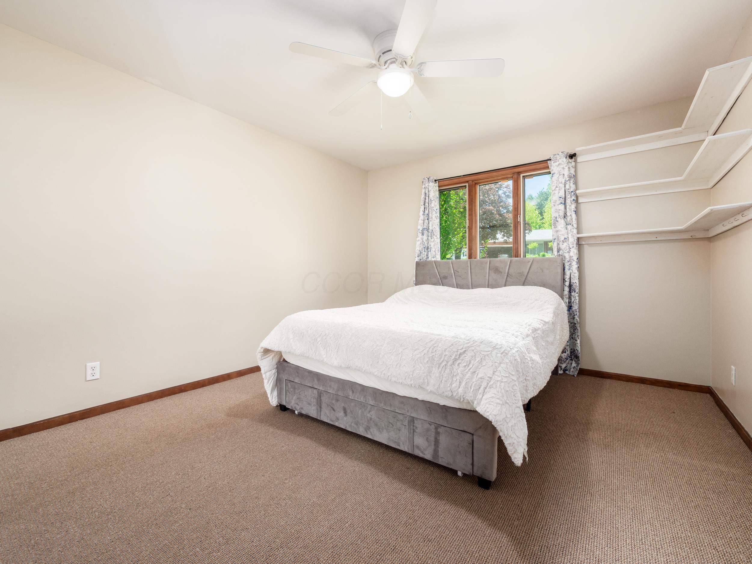 2800 E Military Road, Zanesville, Ohio image 21
