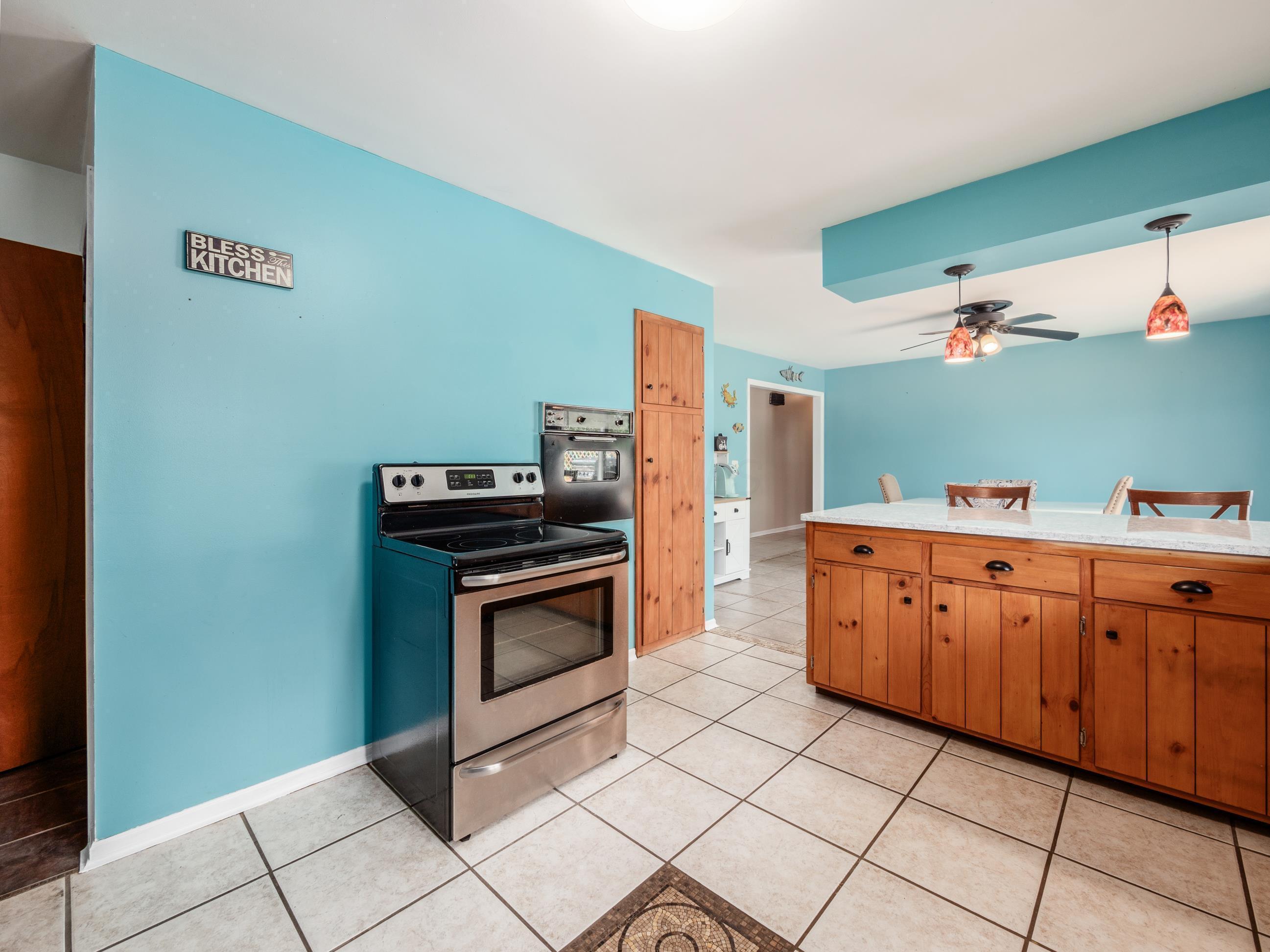 2800 E Military Road, Zanesville, Ohio image 14