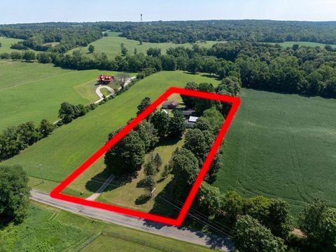 Photo of 6454 Castle Road, Johnstown, OH 43031 (MLS # 225030471)