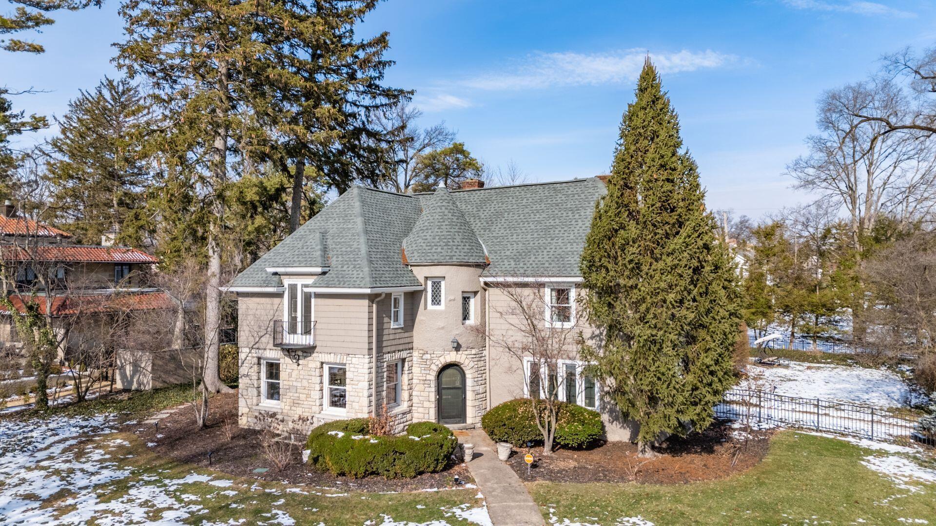 2688 E Broad Street, Bexley, Ohio image 1