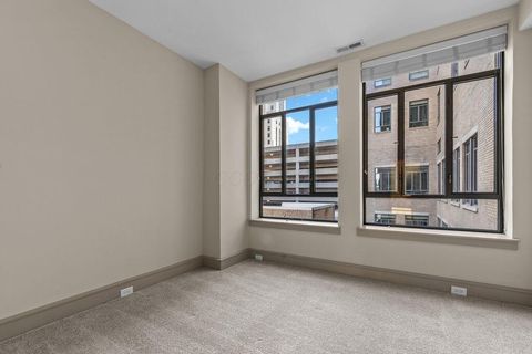 Tiny photo for 51 N High Street 501 #501, Columbus, OH 43215 (MLS # 226000910)