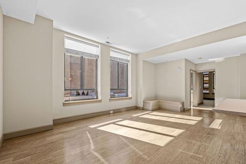 Tiny photo for 51 N High Street 501 #501, Columbus, OH 43215 (MLS # 226000910)