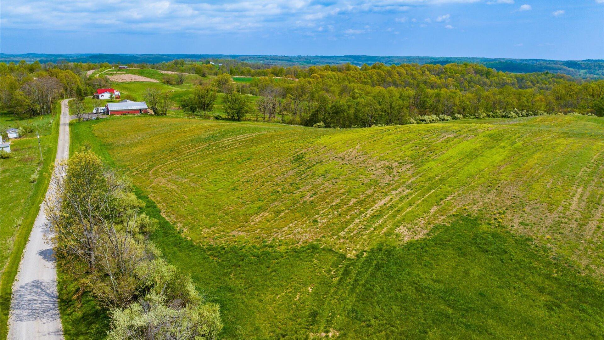S Leedom Road, Chandlersville, Ohio image 7