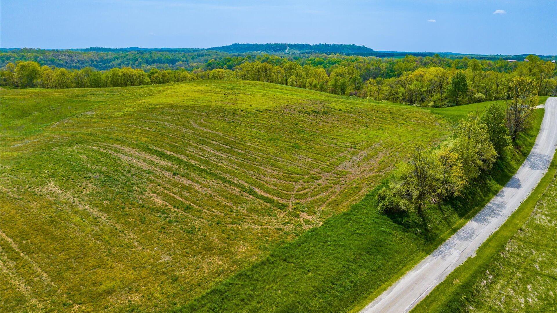 S Leedom Road, Chandlersville, Ohio image 8