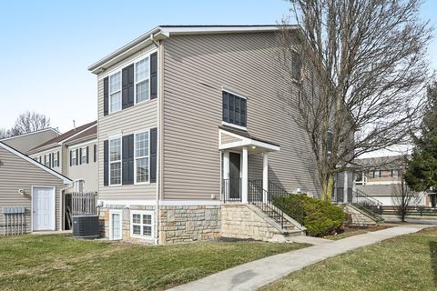 Photo of 6395 Nottinghill Trail Drive, Canal Winchester, OH 43110 (MLS # 226002380)