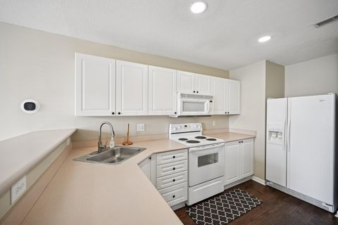 Tiny photo for 6395 Nottinghill Trail Drive, Canal Winchester, OH 43110 (MLS # 226002380)