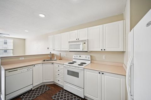 Tiny photo for 6395 Nottinghill Trail Drive, Canal Winchester, OH 43110 (MLS # 226002380)