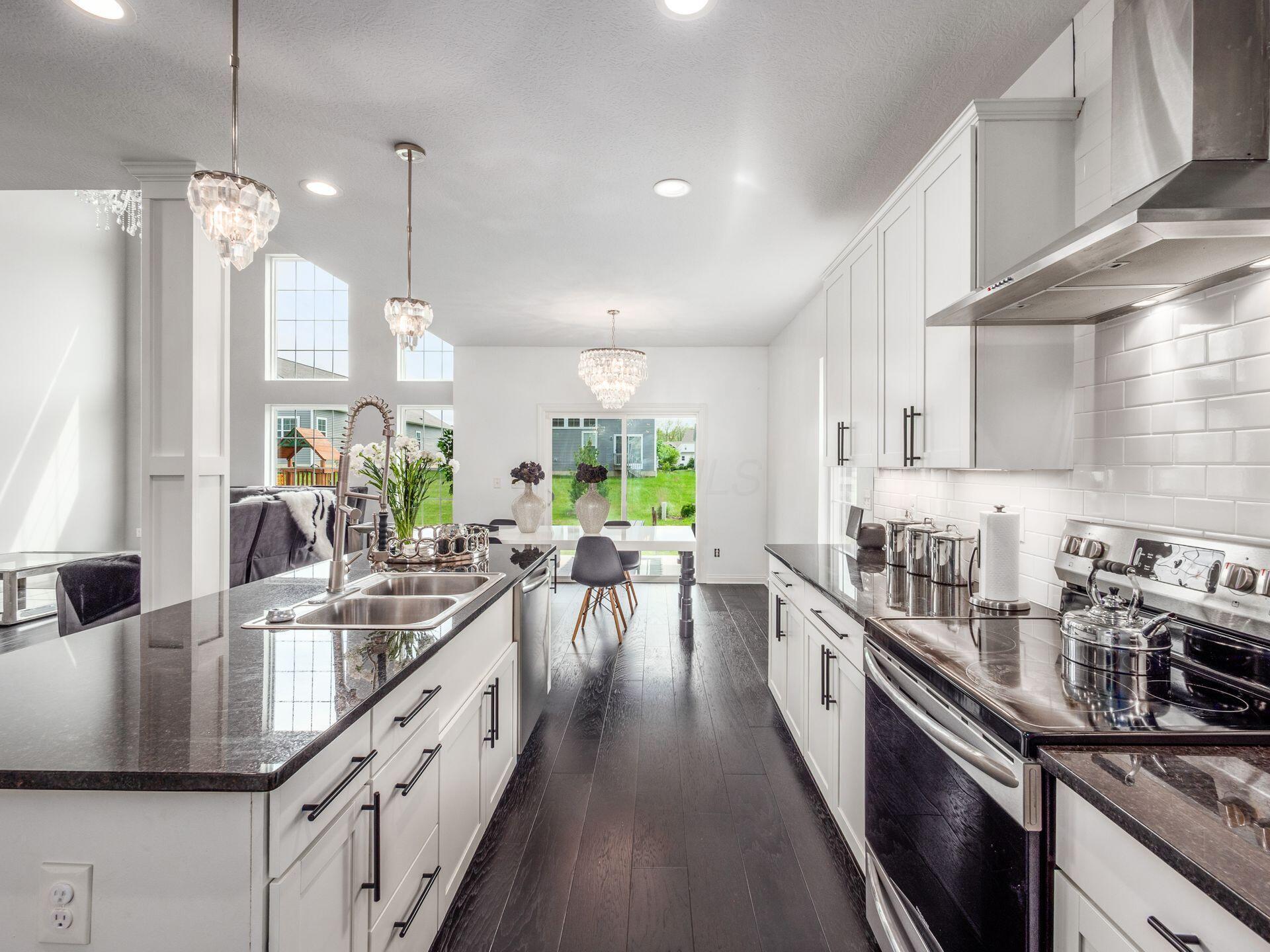 757 Avebury Drive, Pickerington, Ohio image 16