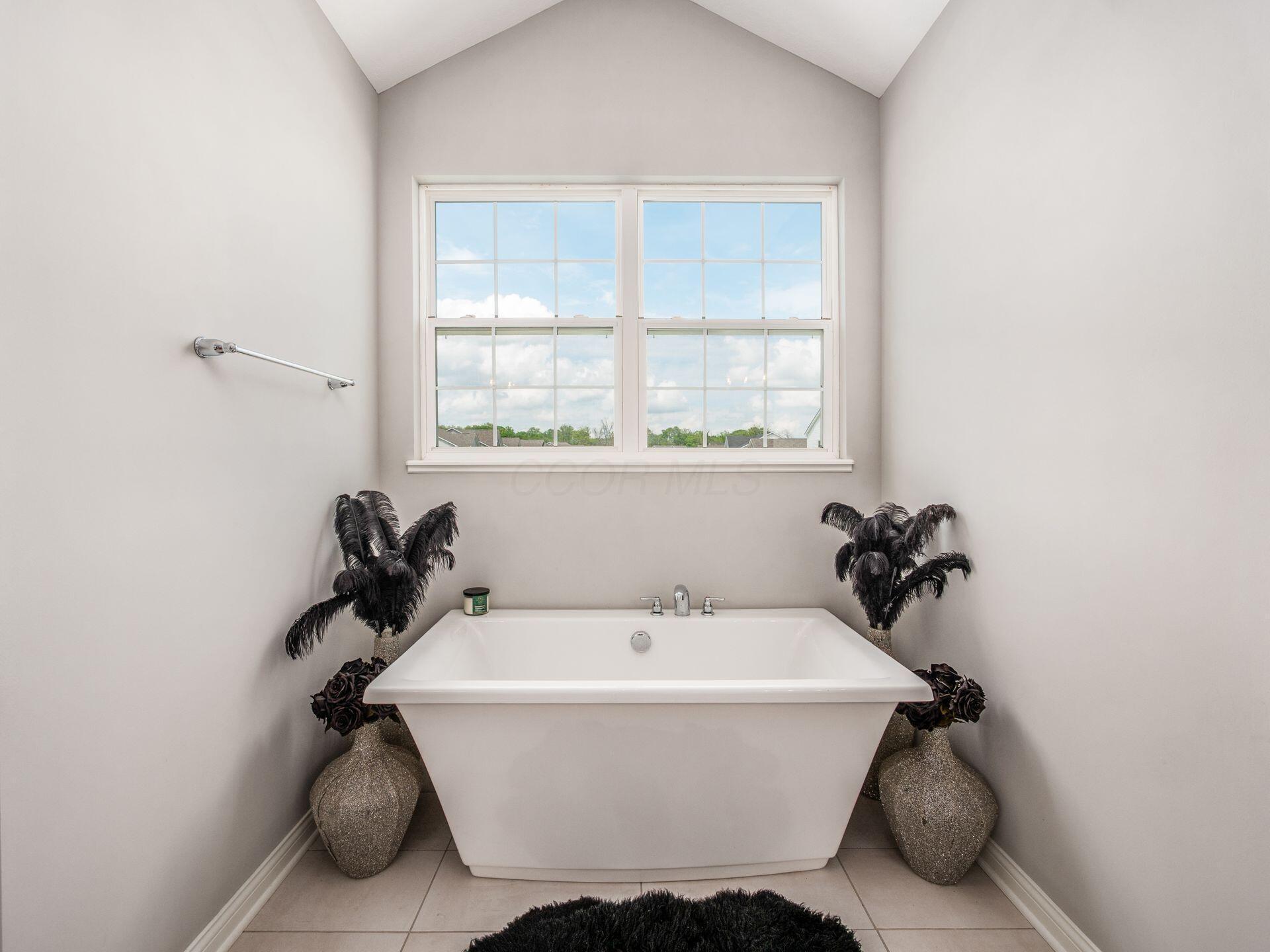 757 Avebury Drive, Pickerington, Ohio image 36