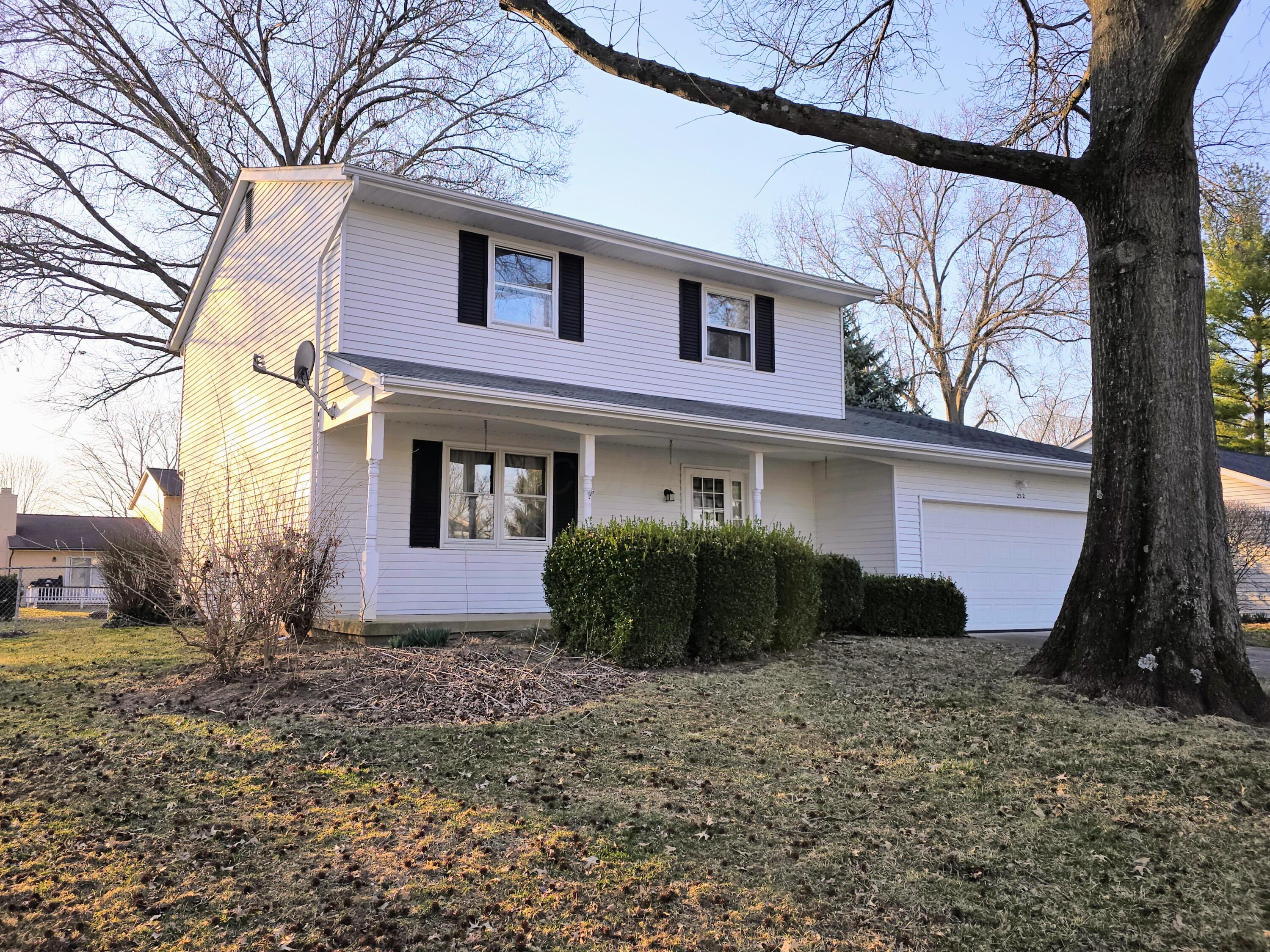 252 Old Coach Place, Canal Winchester, Ohio image 2