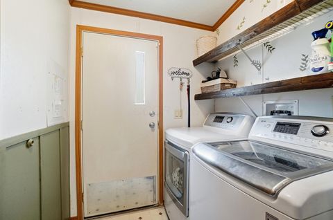 Tiny photo for 13111 Juniper Road NE, Thornville, OH 43076 (MLS # 226019099)