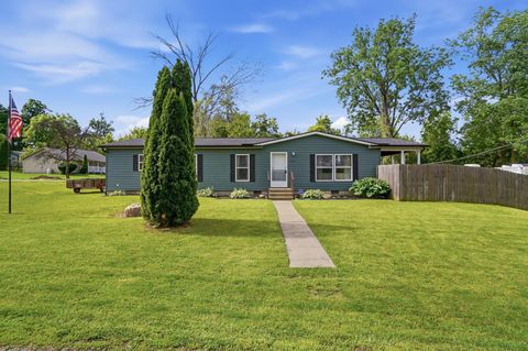 Photo of 13111 Juniper Road NE, Thornville, OH 43076 (MLS # 226019099)