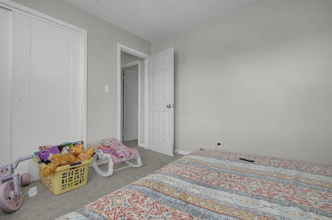Tiny photo for 129 Buckeye Circle, Columbus, OH 43217 (MLS # 226029469)