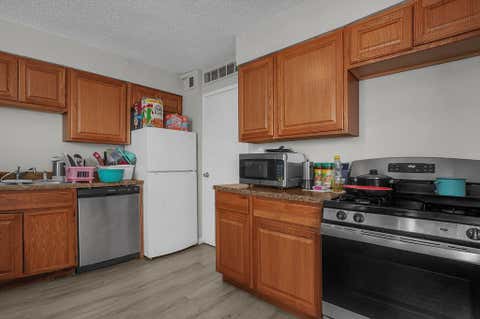 Tiny photo for 129 Buckeye Circle, Columbus, OH 43217 (MLS # 226029469)