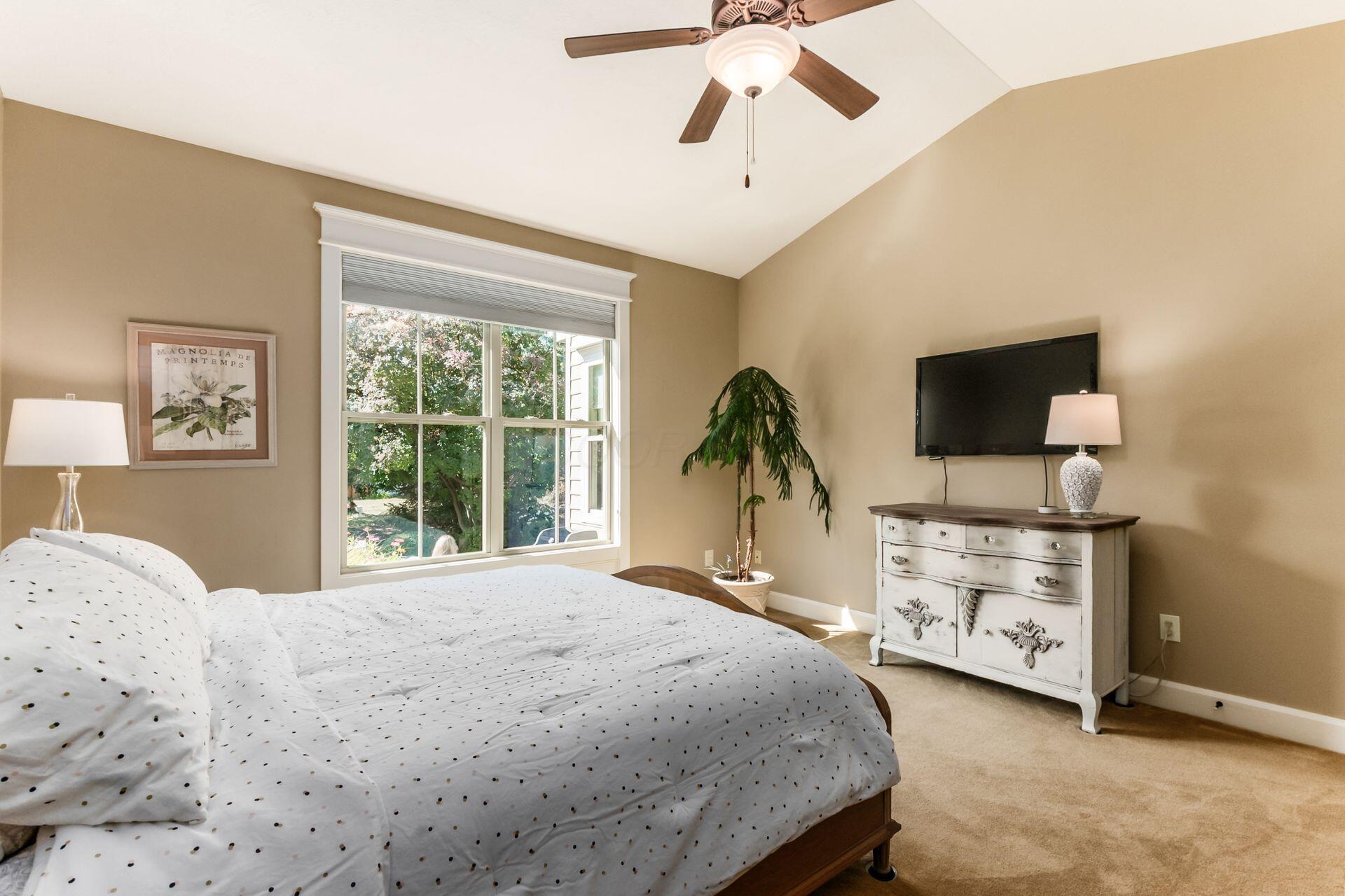 3795 Foresta Grand Drive, Powell, Ohio image 23