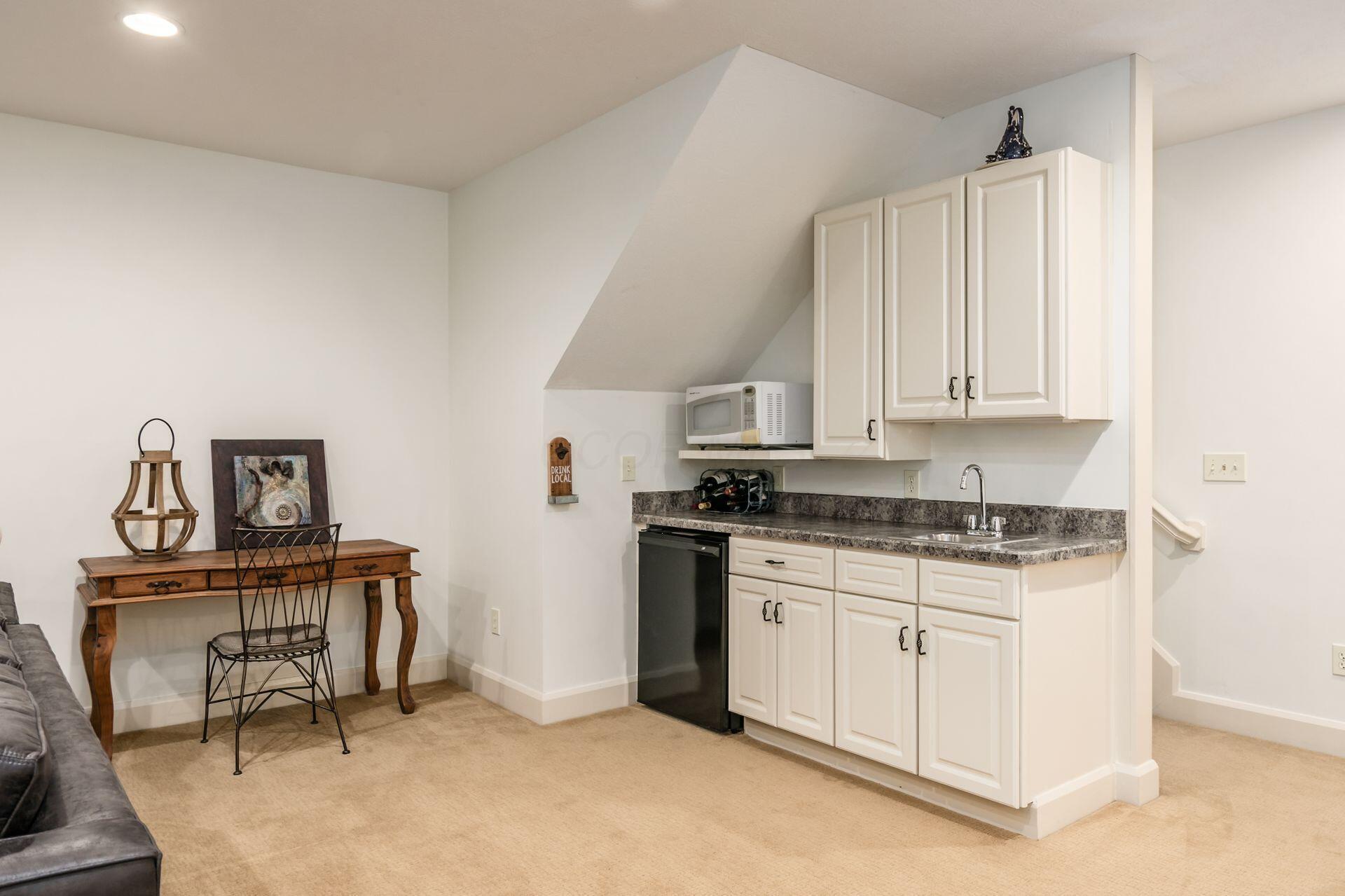 3795 Foresta Grand Drive, Powell, Ohio image 38