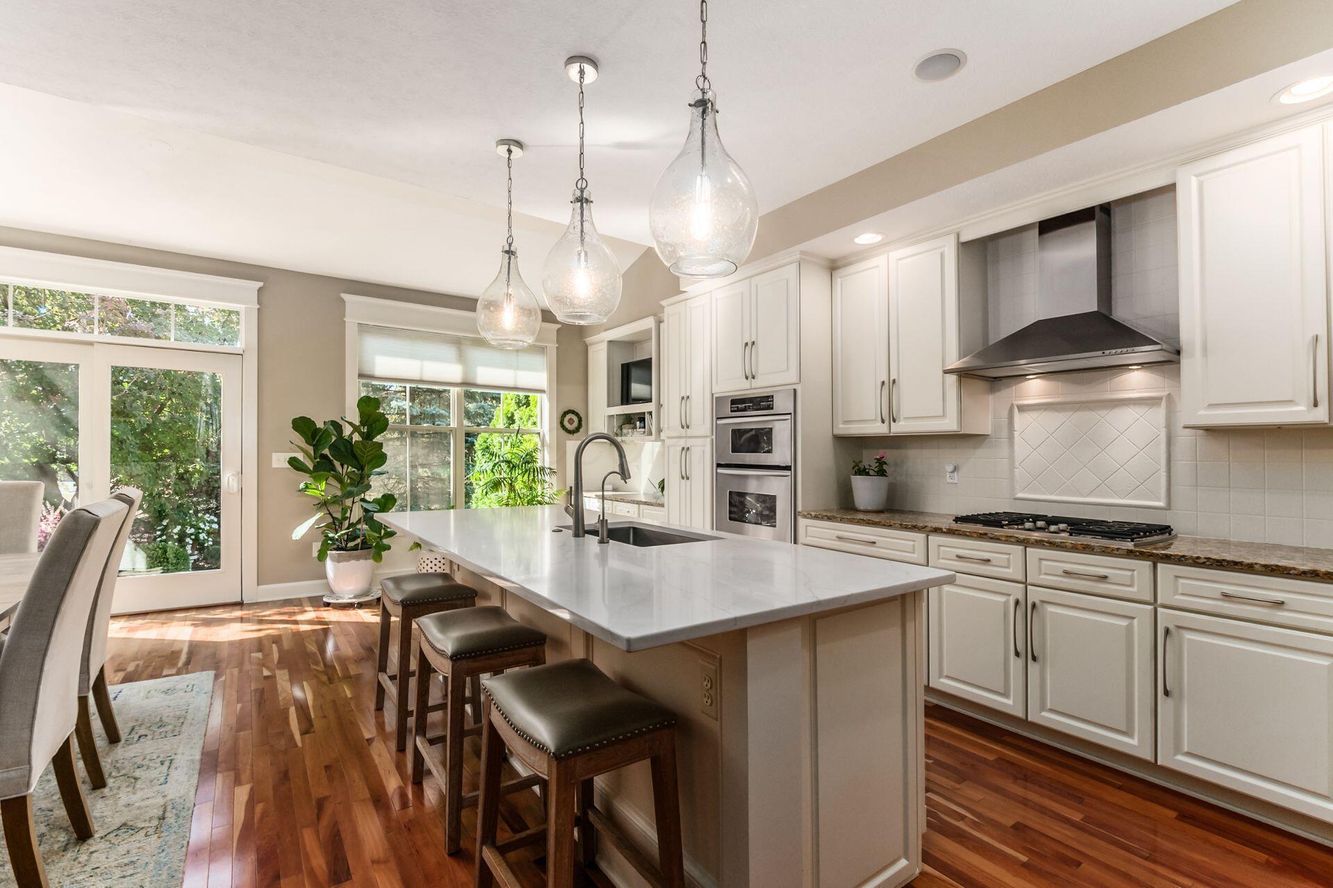 3795 Foresta Grand Drive, Powell, Ohio image 11