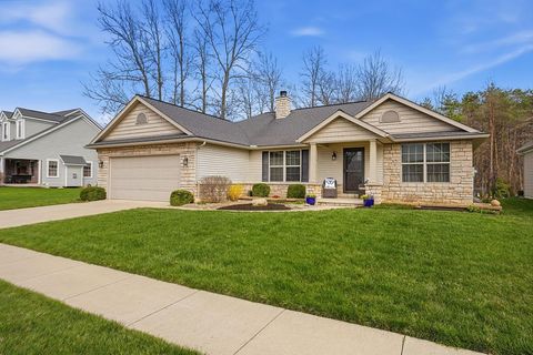 Photo of 320 Middleburn Street, Johnstown, OH 43031 (MLS # 226008360)