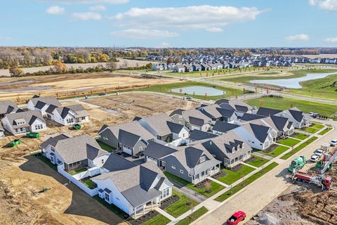 Tiny photo for 4541 Corsican Loop E, Hilliard, OH 43026 (MLS # 225045295)