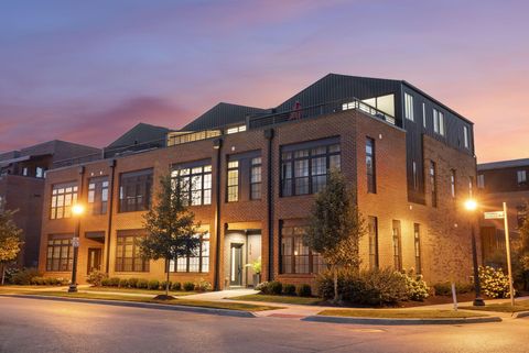 Photo of 318 Cornelius Street 6 #6, Columbus, OH 43215 (MLS # 226007445)