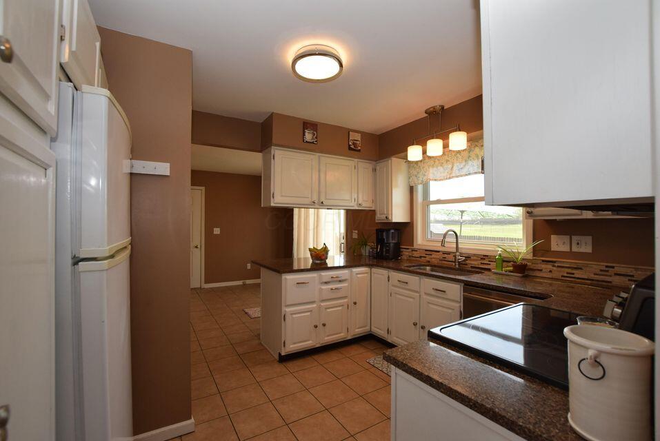947 Old Farm Road, Urbana, Ohio image 10