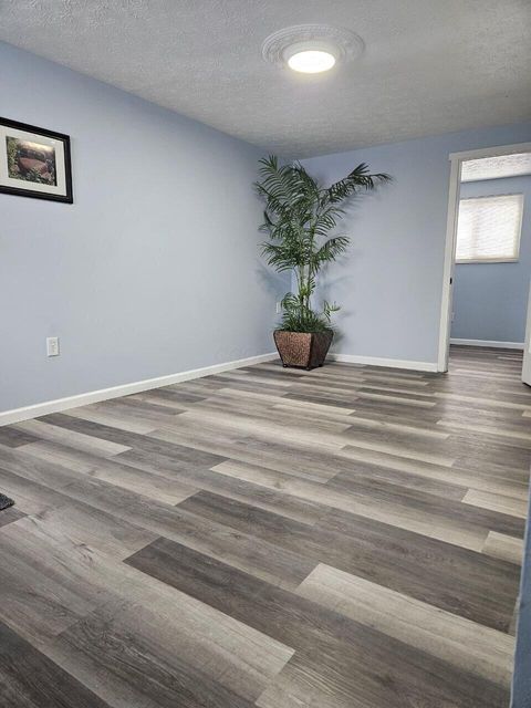 Tiny photo for 3516 Meadow Valley Street, Columbus, OH 43207 (MLS # 226005551)