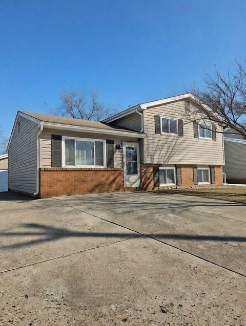 Photo of 3516 Meadow Valley Street, Columbus, OH 43207 (MLS # 226005551)