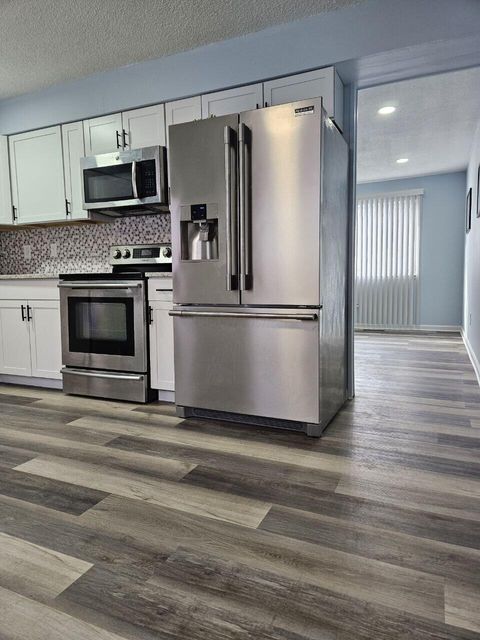 Tiny photo for 3516 Meadow Valley Street, Columbus, OH 43207 (MLS # 226005551)