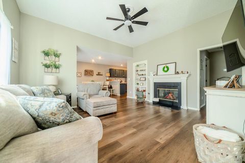 Tiny photo for 1242 Dunhurst Street, Circleville, OH 43113 (MLS # 226000774)