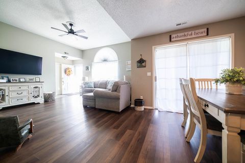 Tiny photo for 1242 Dunhurst Street, Circleville, OH 43113 (MLS # 226000774)