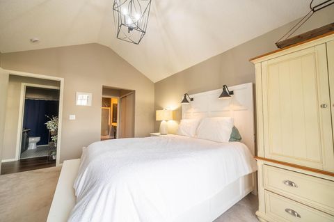 Tiny photo for 1242 Dunhurst Street, Circleville, OH 43113 (MLS # 226000774)