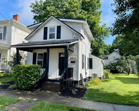 Photo of 113 E Hamtramck Street 1/2 #1/2, Mount Vernon, OH 43050 (MLS # 226025760)