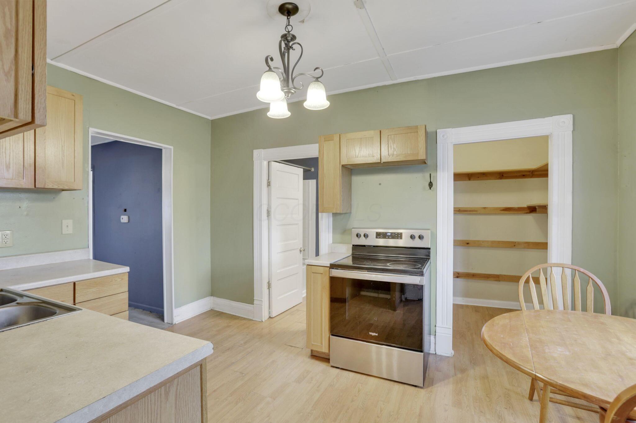 228 N Cedar Street, Newark, Ohio image 14