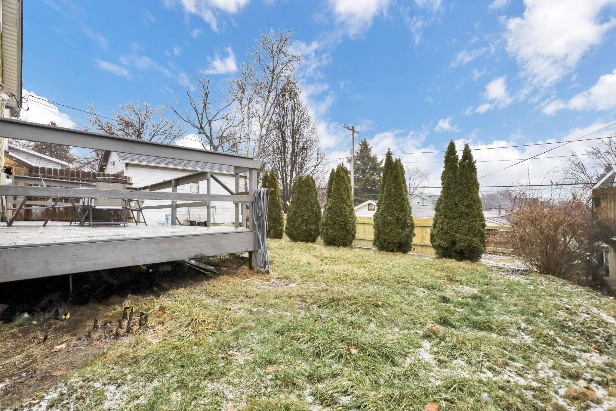 228 N Cedar Street, Newark, Ohio image 25