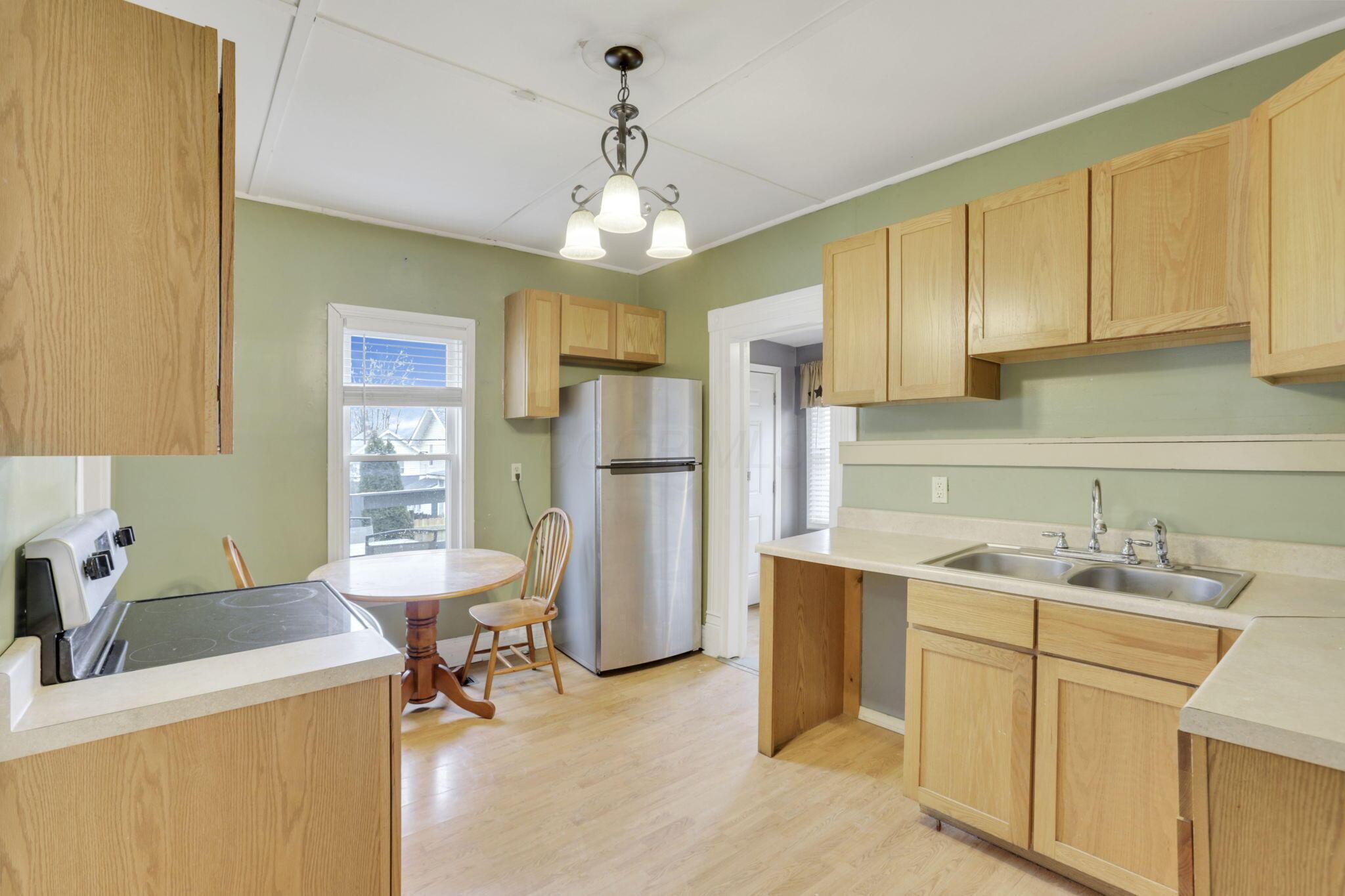 228 N Cedar Street, Newark, Ohio image 12