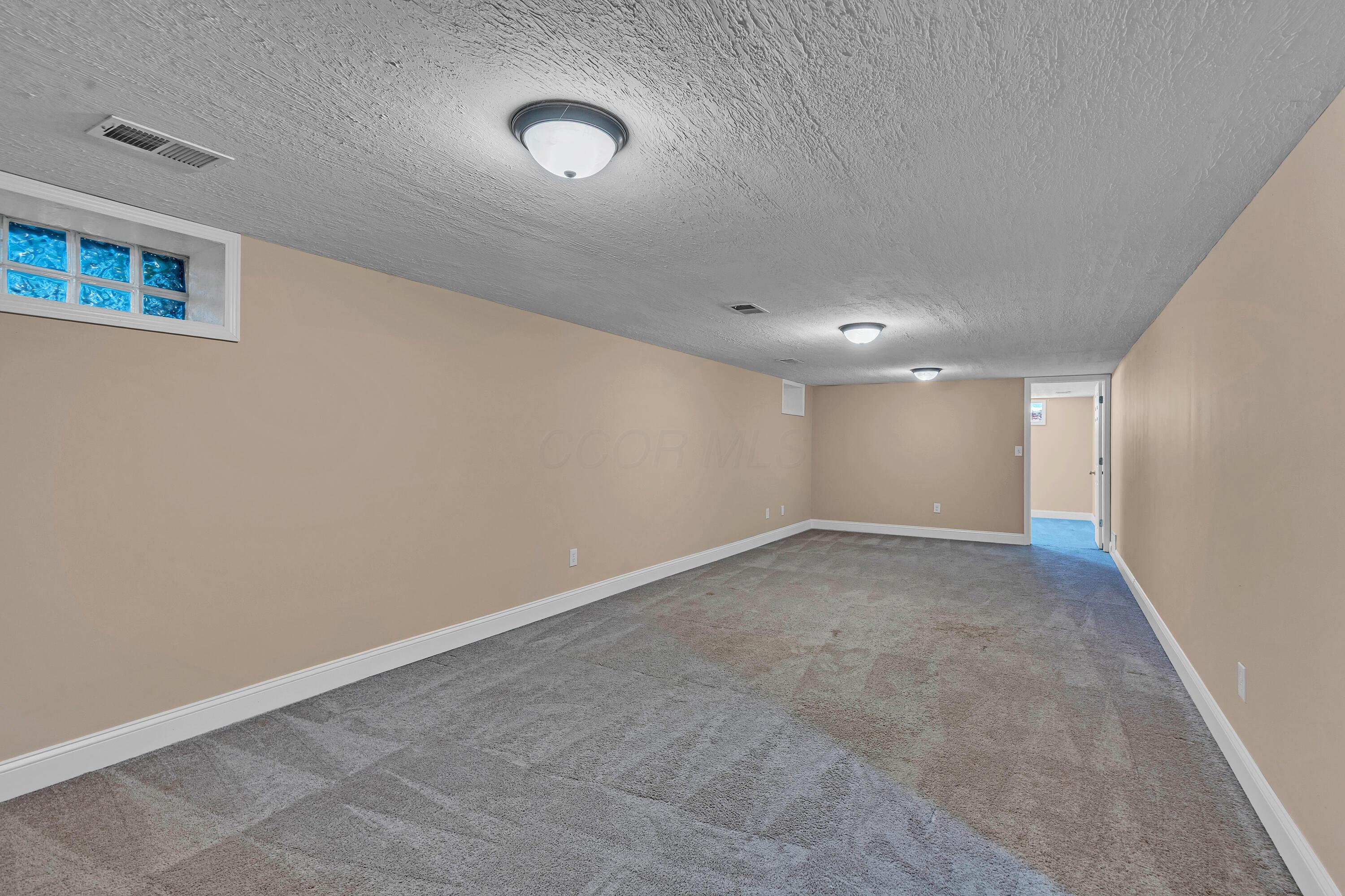 Columbus, Ohio 43229, United States, 3 Bedrooms Bedrooms, ,2 BathroomsBathrooms,Residential,Contingent,186615