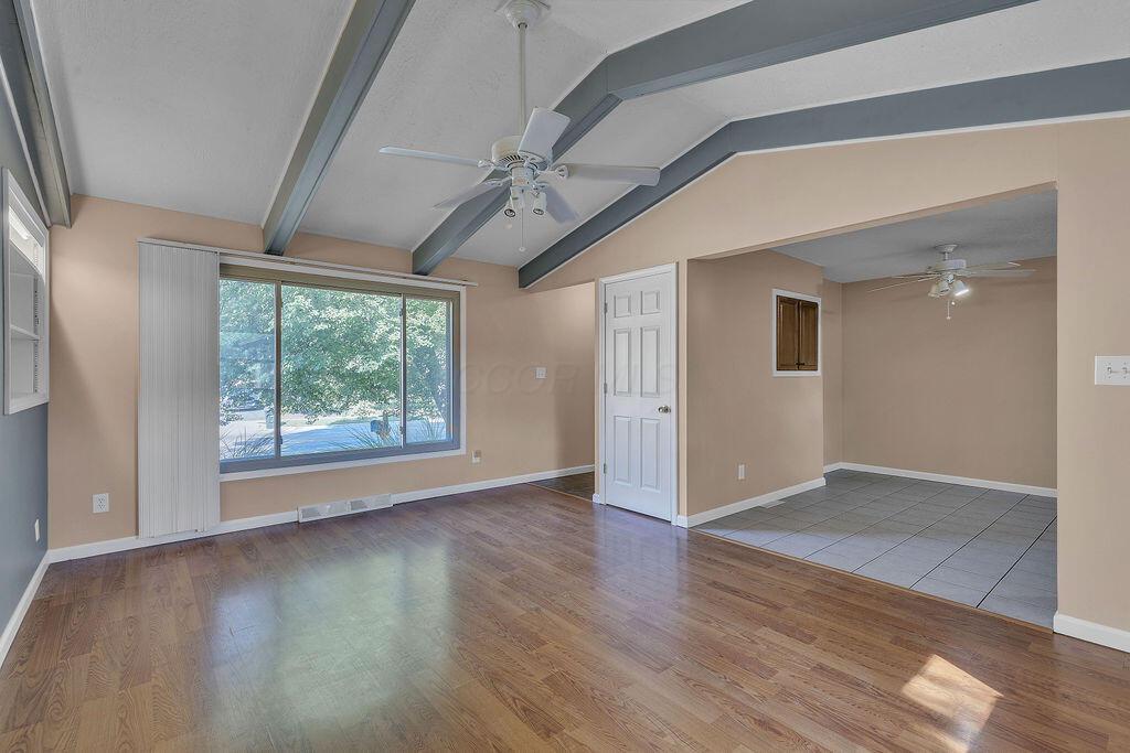 Columbus, Ohio 43229, United States, 3 Bedrooms Bedrooms, ,2 BathroomsBathrooms,Residential,Contingent,186615