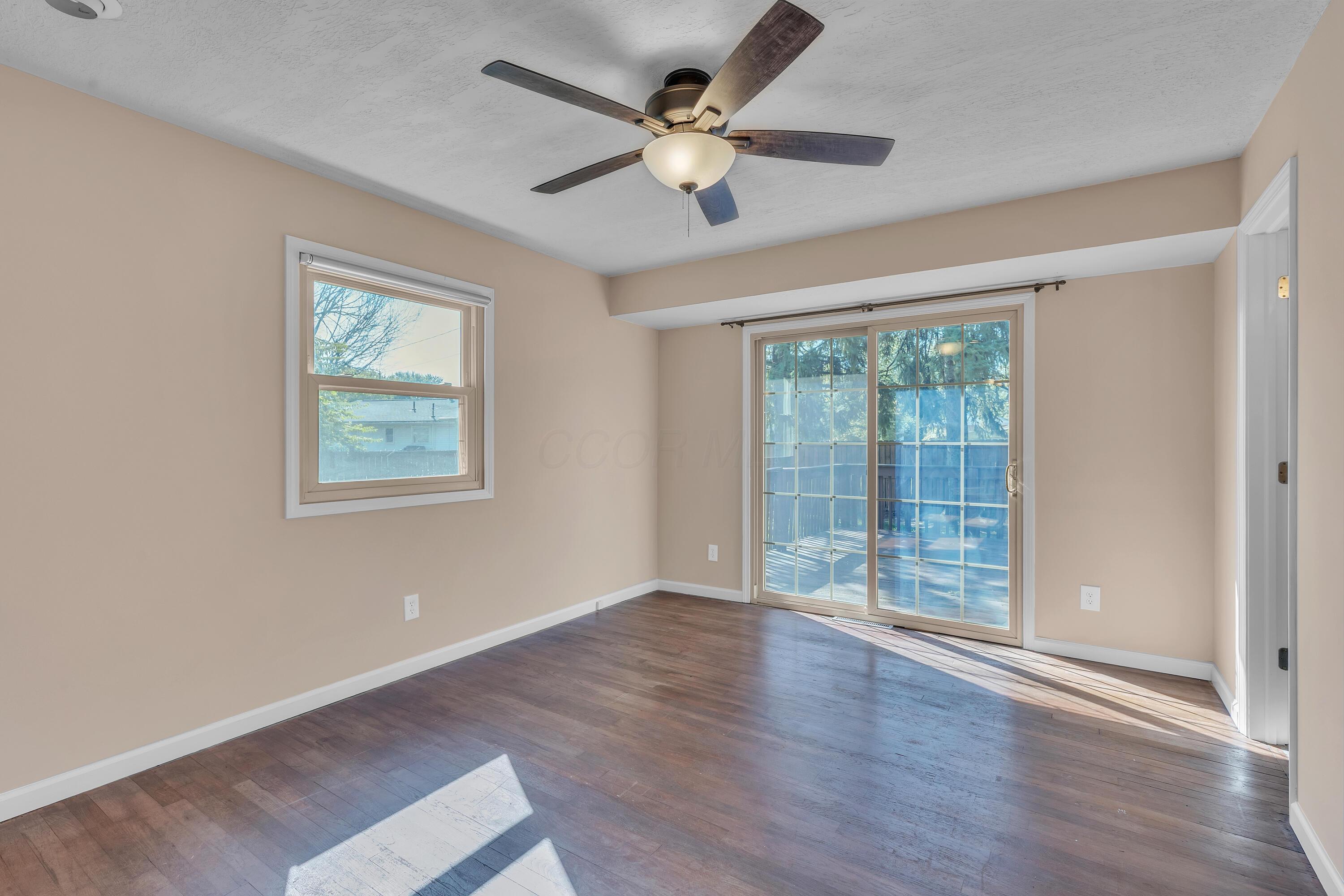 Columbus, Ohio 43229, United States, 3 Bedrooms Bedrooms, ,2 BathroomsBathrooms,Residential,Contingent,186615