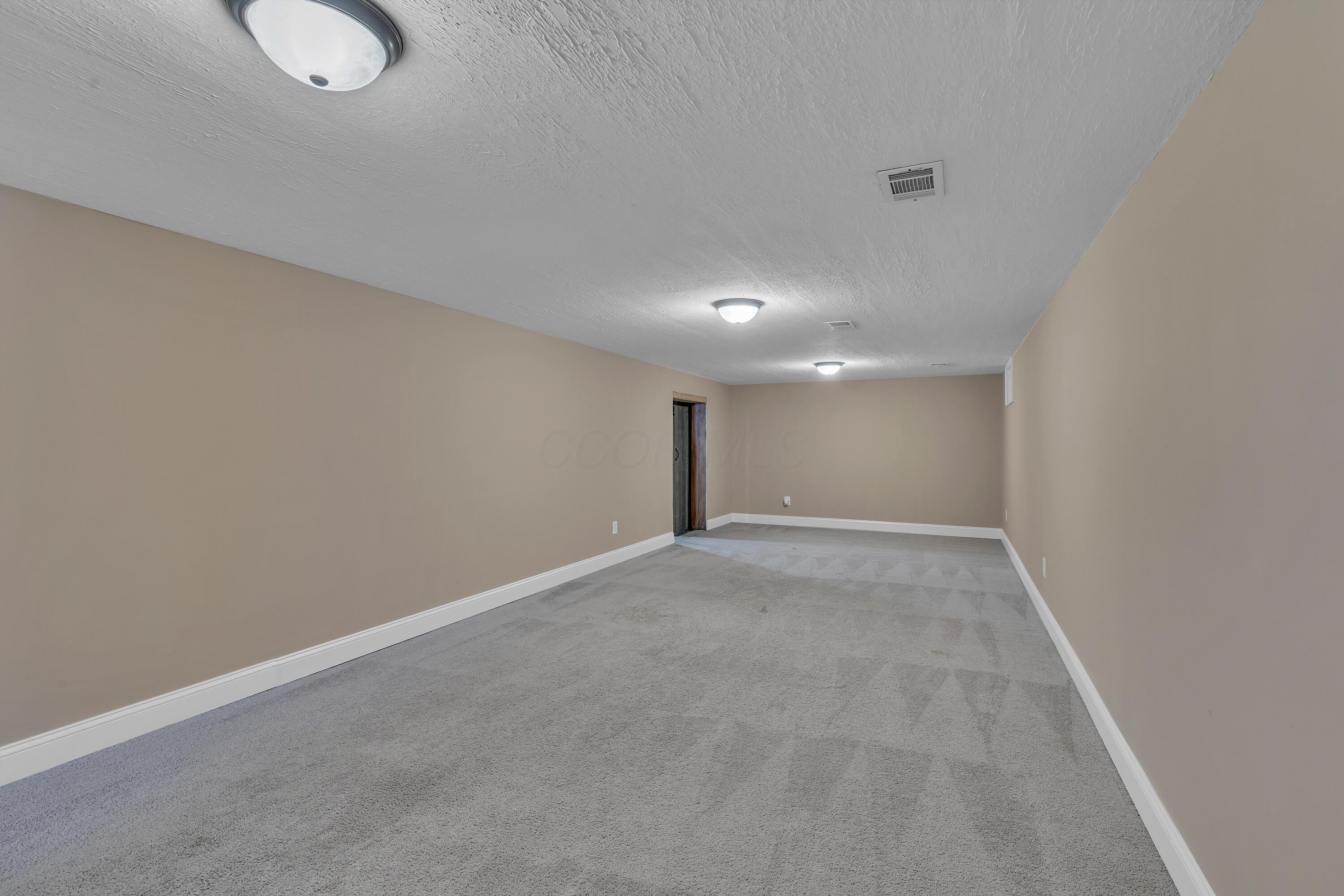 Columbus, Ohio 43229, United States, 3 Bedrooms Bedrooms, ,2 BathroomsBathrooms,Residential,Contingent,186615