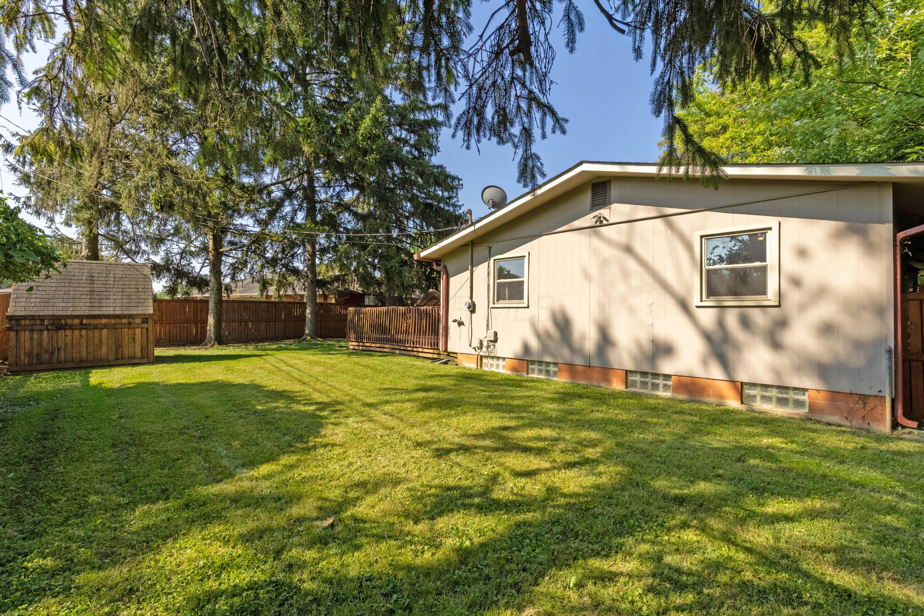 Columbus, Ohio 43229, United States, 3 Bedrooms Bedrooms, ,2 BathroomsBathrooms,Residential,Contingent,186615