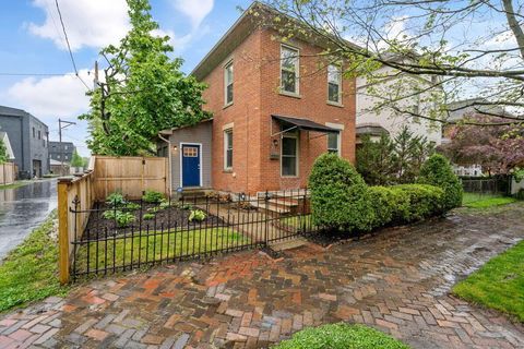 Photo of 377 Stewart Avenue, Columbus, OH 43206 (MLS # 226014570)