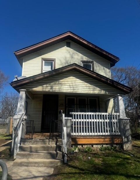 Photo of 1012 E 17th Avenue, Columbus, OH 43211 (MLS # 226007418)