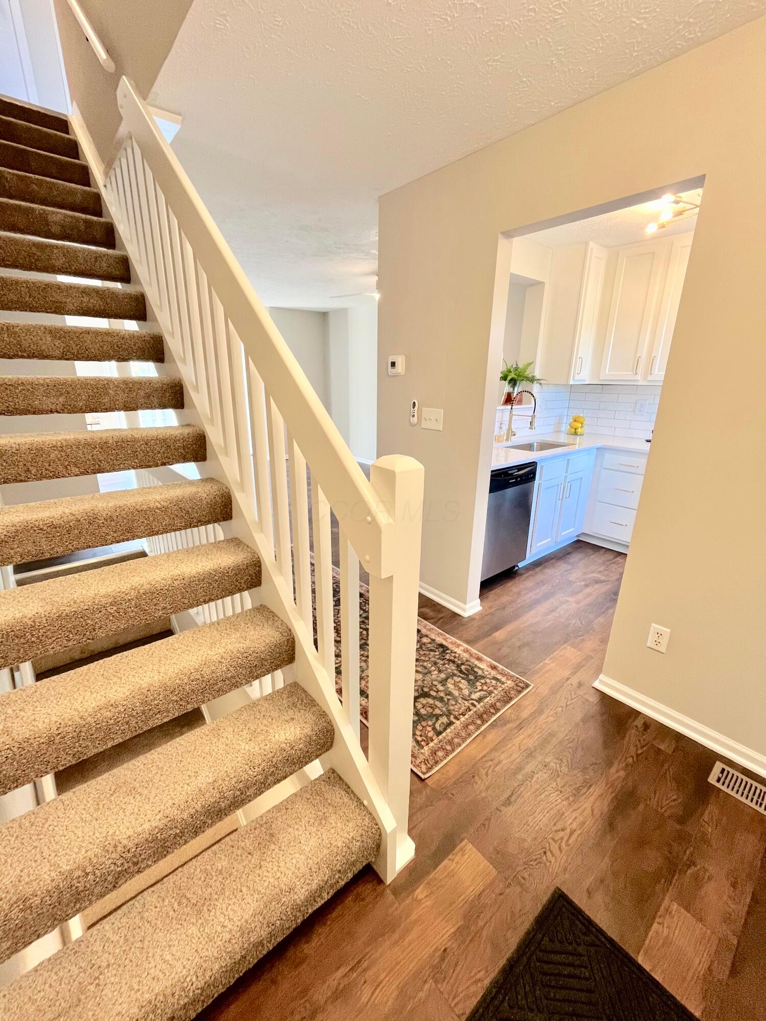 755 Parkbluff Way, Lewis Center, Ohio image 3